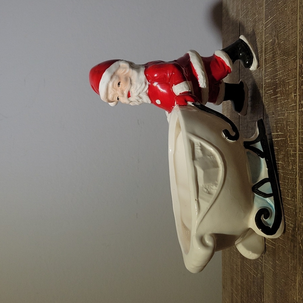 Vintage Santa & Sleigh Hand Painted Planter Taiwan